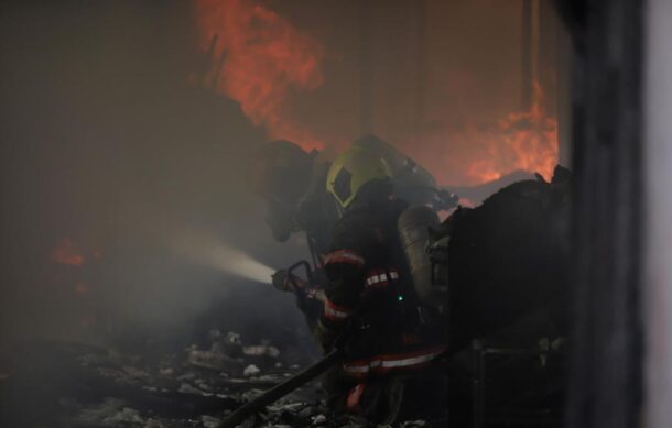 Mujer muere calcinada en incendio en GDL