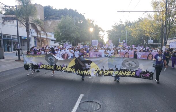 Tapatías toman las calles por el 8M