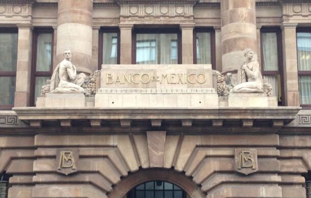 Banxico recorta pronóstico de crecimiento económico para 2026