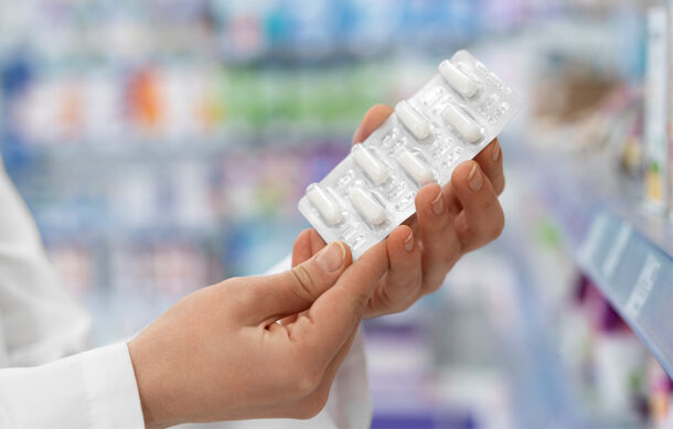 Jubilados denuncian nuevo desabasto de medicamentos en Pensiones de Jalisco