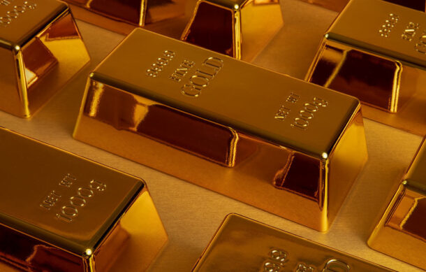Oro cae más de 1% por expectativas sobre tasas de interés en EU