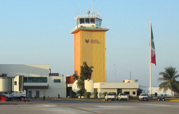 México enfrenta déficit de controladores aéreos