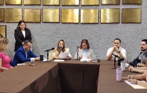 Aprueban inicio de juicio político contra Samuel García