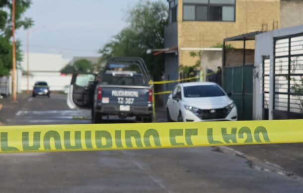 Asesinan a un hombre afuera de su domicilio en Tlajomulco